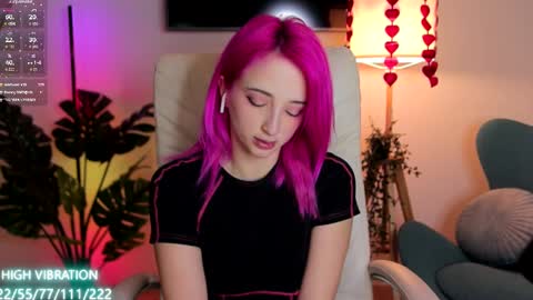 Selena Lily online show from February 24, 2025, 3:23 am