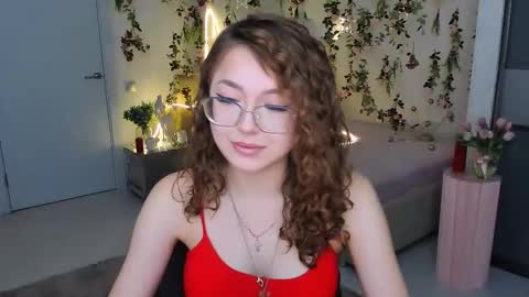 Snapshot of sereneflame chatting on February 5, 2026, 4:11 pm Ophelia online show from February 5, 2026, 4:11 pm