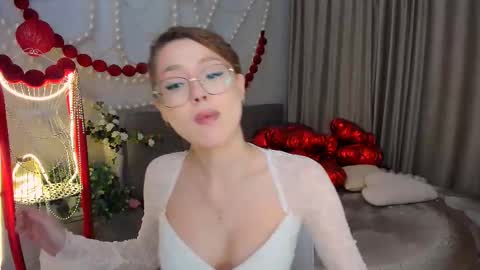 Snapshot of sereneflame chatting on March 1, 2026, 10:06 am Ophelia online show from March 1, 2026, 10:06 am