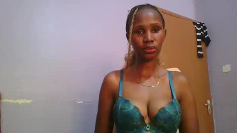 Snapshot of sexie_love chatting on March 3, 2025, 11:00 am Nancy online show from March 3, 2025, 11:00 am