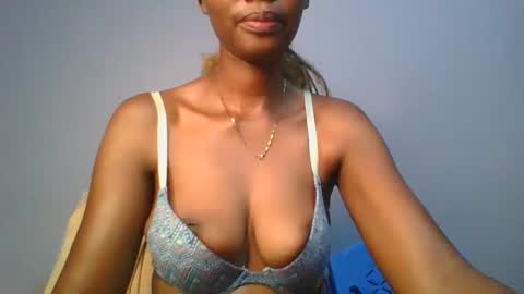 Snapshot of sexie_love chatting on March 8, 2025, 12:33 am Nancy online show from March 8, 2025, 12:33 am