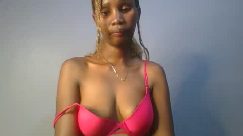 Snapshot of sexie_love chatting on March 11, 2025, 12:11 am Nancy online show from March 11, 2025, 12:11 am