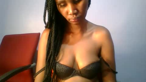 Snapshot of sexie_love chatting on September 13, 2025, 12:10 am Nancy online show from September 13, 2025, 12:10 am