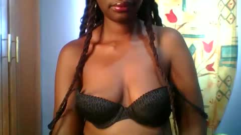 Snapshot of sexie_love chatting on October 18, 2025, 1:23 pm Nancy online show from October 18, 2025, 1:23 pm