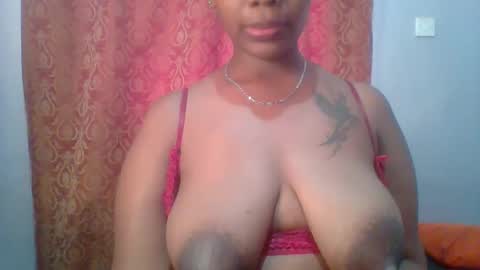 Snapshot of sexie_love chatting on February 3, 2026, 6:40 am Nancy online show from February 3, 2026, 6:40 am