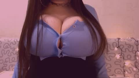 Julia online show from February 1, 2026, 2:26 pm