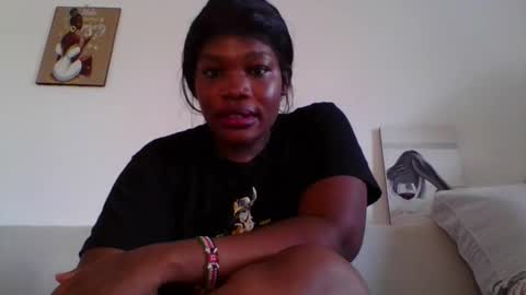 sexxy_beiby online show from February 18, 2026, 2:35 pm