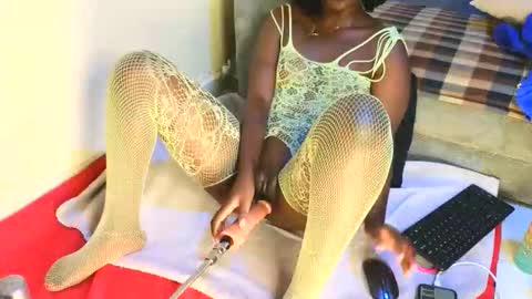 sexxy mariana online show from January 12, 2026, 3:34 am