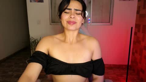  Angie   online show from March 7, 2025, 5:29 am