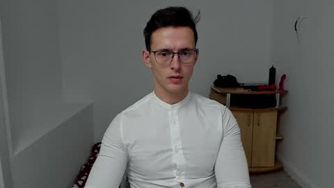 Sexxymuscles4U online show from December 12, 2024, 1:06 pm