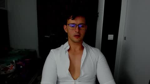 Sexxymuscles4U online show from October 7, 2025, 11:51 am