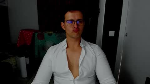 Sexxymuscles4U online show from October 22, 2025, 10:59 am