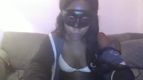 Snapshot of sexy_masked_couple chatting on December 9, 2024, 8:44 pm Masked Couple online show from December 9, 2024, 8:44 pm