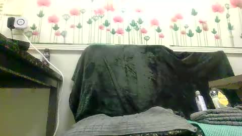 Snapshot of sexy_white_daddy chatting on January 16, 2026, 12:20 pm Daddy online show from January 16, 2026, 12:20 pm