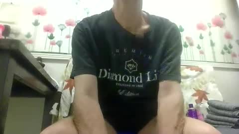 Snapshot of sexy_white_daddy chatting on February 10, 2026, 11:14 am Daddy online show from February 10, 2026, 11:14 am