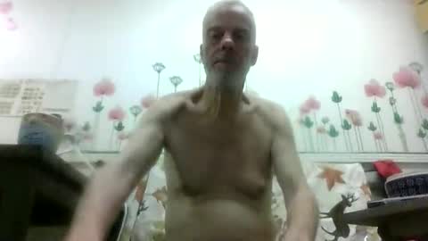 Snapshot of sexy_white_daddy chatting on February 12, 2026, 6:03 pm Daddy online show from February 12, 2026, 6:03 pm