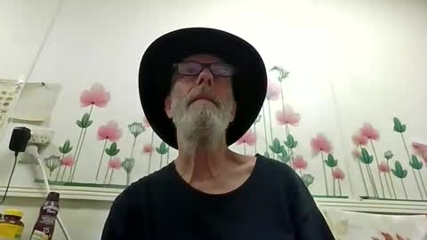 Snapshot of sexy_white_daddy chatting on February 26, 2026, 3:16 am Daddy online show from February 26, 2026, 3:16 am