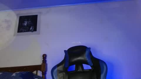 Snapshot of sexyboy_bigclit chatting on March 1, 2026, 2:41 pm Iker online show from March 1, 2026, 2:41 pm