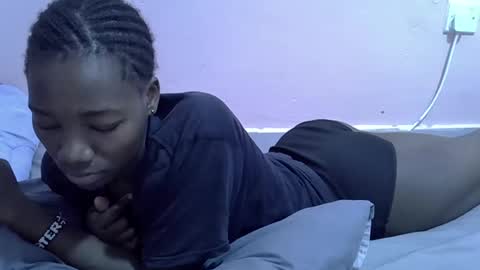 sexyghurl12 online show from February 26, 2026, 3:16 am