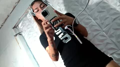 Snapshot of sexyhotbabe18 chatting on February 25, 2026, 10:47 am sexyhotbabe18 online show from February 25, 2026, 10:47 am