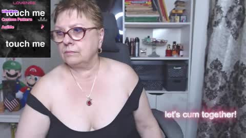 sexylynette4u online show from October 20, 2025, 9:21 am