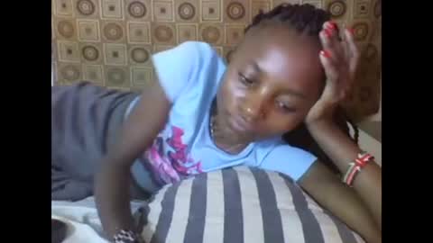 VIVIAN online show from February 8, 2025, 5:18 am