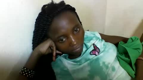 VIVIAN online show from February 19, 2025, 12:11 pm