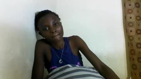 VIVIAN online show from February 22, 2025, 5:02 pm