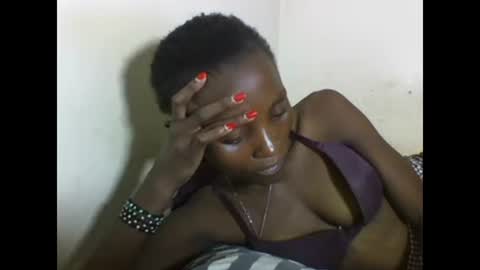 VIVIAN online show from February 24, 2025, 6:26 pm