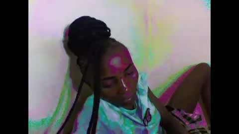 VIVIAN online show from March 7, 2025, 11:29 am