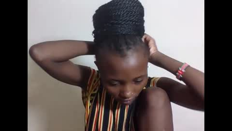 VIVIAN online show from October 30, 2025, 8:49 am