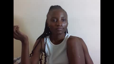 VIVIAN online show from November 11, 2025, 6:35 am