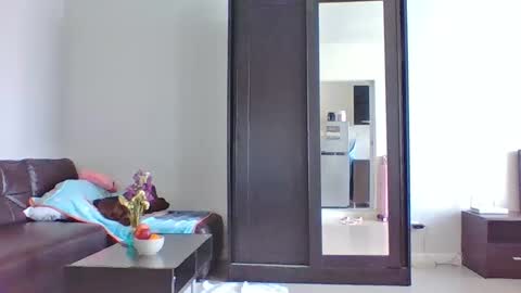 Snapshot of sexyviolettcat chatting on February 24, 2026, 2:42 am Victory online show from February 24, 2026, 2:42 am