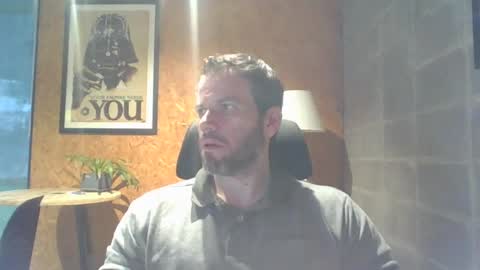 Snapshot of shad0w_hunter chatting on December 9, 2024, 9:26 pm shad0w_hunter online show from December 9, 2024, 9:26 pm