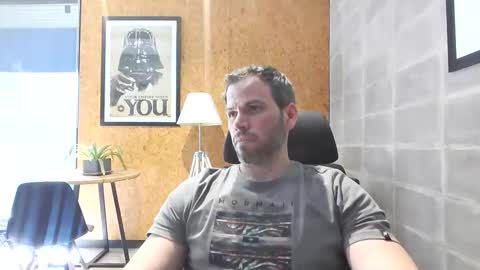 Snapshot of shad0w_hunter chatting on January 6, 2025, 7:35 pm shad0w_hunter online show from January 6, 2025, 7:35 pm