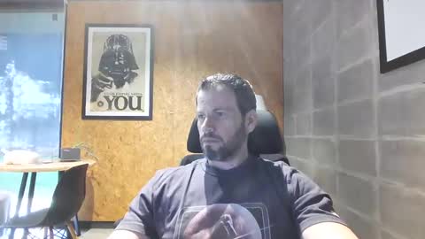 Snapshot of shad0w_hunter chatting on February 18, 2025, 1:33 pm shad0w_hunter online show from February 18, 2025, 1:33 pm