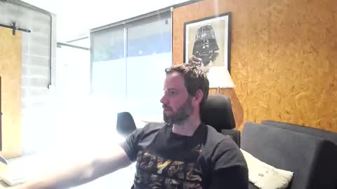 Snapshot of shad0w_hunter chatting on February 9, 2026, 7:40 pm shad0w_hunter online show from February 9, 2026, 7:40 pm