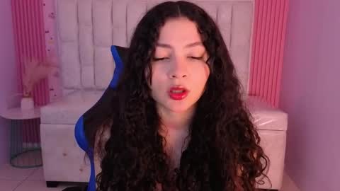 Shalon  online show from February 19, 2026, 1:18 pm