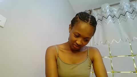 Snapshot of shanizz001 chatting on January 7, 2025, 5:53 pm shanizz online show from January 7, 2025, 5:53 pm