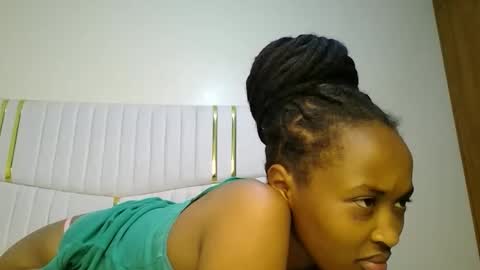 Snapshot of shanizz001 chatting on February 19, 2025, 11:57 pm shanizz online show from February 19, 2025, 11:57 pm