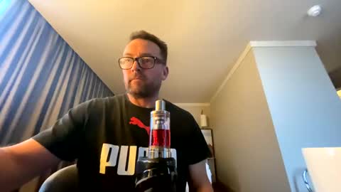 Snapshot of sharksboy16 chatting on October 30, 2025, 7:54 am Sharksboy online show from October 30, 2025, 7:54 am