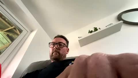 Snapshot of sharksboy16 chatting on February 18, 2026, 1:40 pm Sharksboy online show from February 18, 2026, 1:40 pm