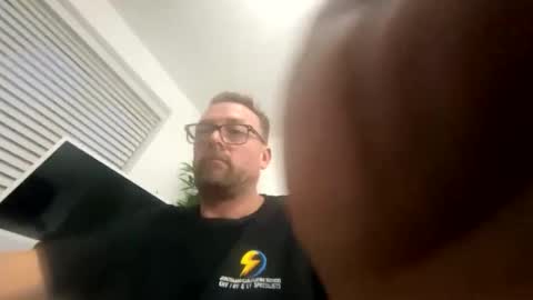 Snapshot of sharksboy16 chatting on February 21, 2026, 6:36 am Sharksboy online show from February 21, 2026, 6:36 am