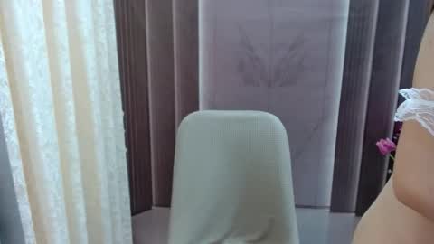 Snapshot of shellysan chatting on October 6, 2025, 1:41 pm Shelly online show from October 6, 2025, 1:41 pm