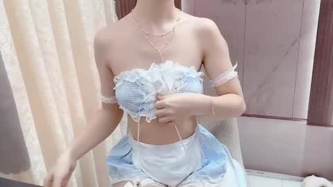 Snapshot of shellysan chatting on November 6, 2025, 1:28 am Shelly online show from November 6, 2025, 1:28 am