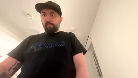 Shady online show from February 25, 2026, 10:30 pm