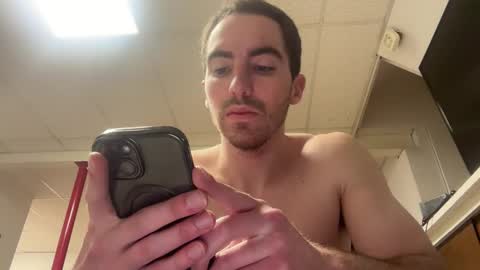 shirtlesshunk15 online show from February 17, 2026, 8:33 am