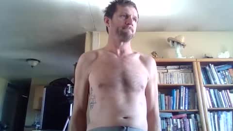 Snapshot of shyguy9387 chatting on January 2, 2025, 5:50 pm shyguy9387 online show from January 2, 2025, 5:50 pm