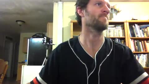 Snapshot of shyguy9387 chatting on February 24, 2025, 3:33 am shyguy9387 online show from February 24, 2025, 3:33 am