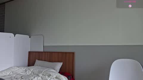 Silas Kim online show from February 22, 2026, 2:24 am